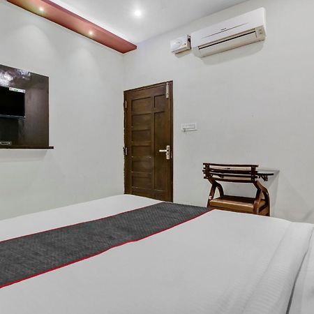 Collection O Galaxy Suites Hyderabad Ngoại thất bức ảnh
