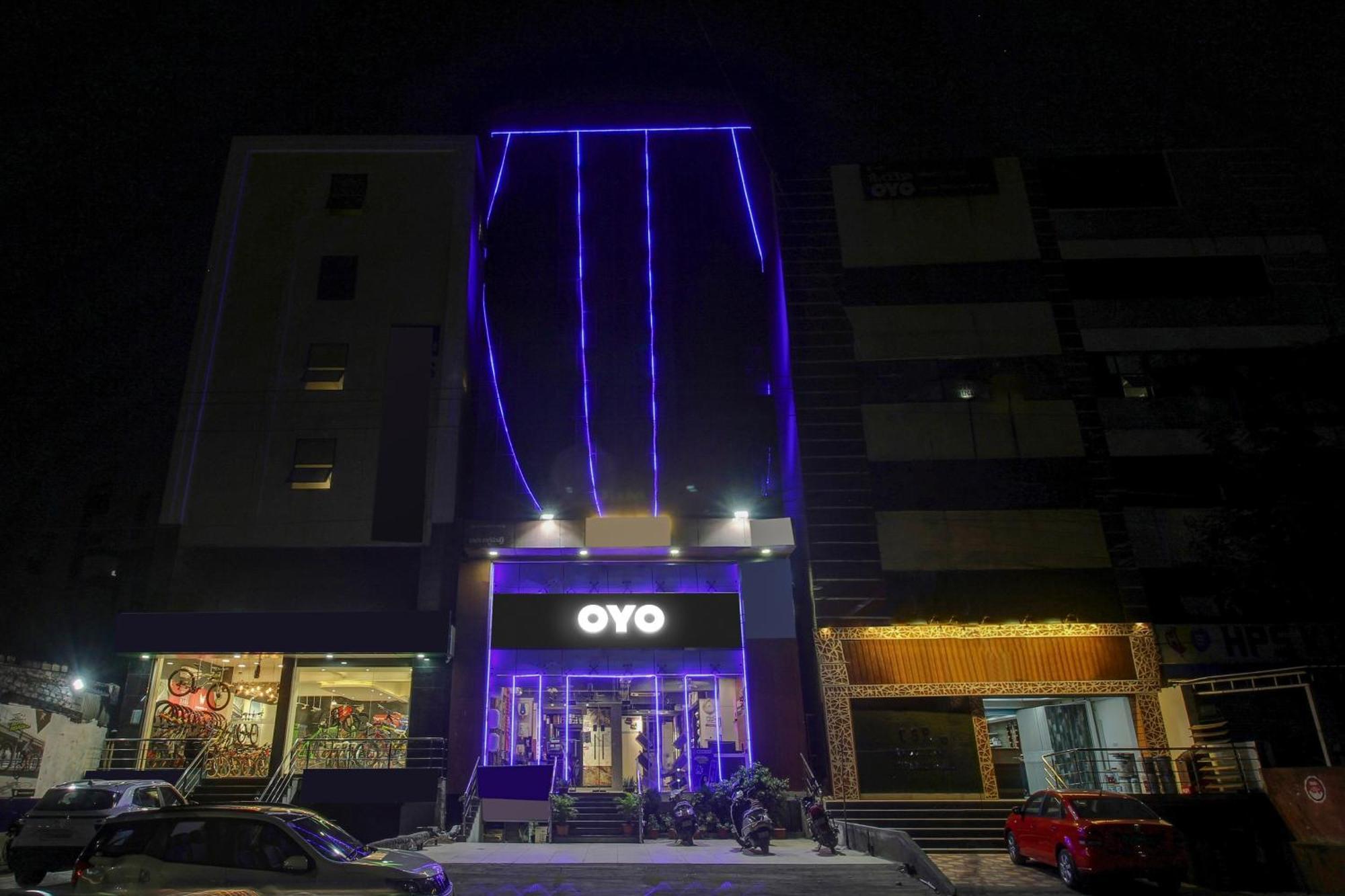 Collection O Galaxy Suites Hyderabad Ngoại thất bức ảnh